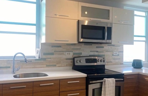 Isla Verde Apartment | BeachFront, Ocean View all around, Isla Verde