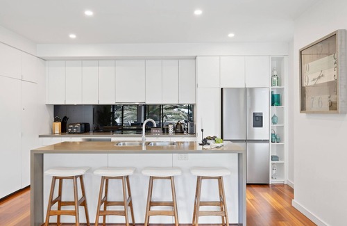 Cowes Apartment | Beachfront on the Esplanade