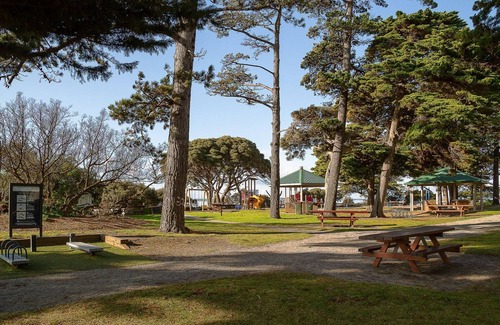 Cowes Apartment | Beachfront on the Esplanade
