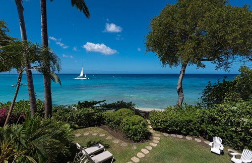 Old Trees Bay House | Beachfront Paradise with Plunge Pool - Fathom's End
