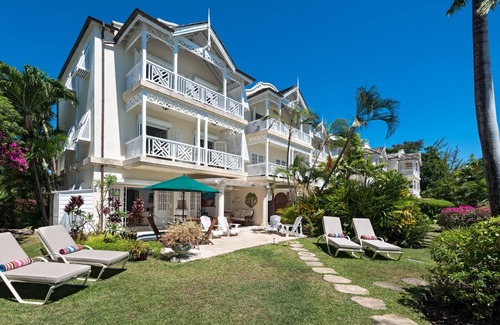 Old Trees Bay House | Beachfront Paradise with Plunge Pool - Fathom's End