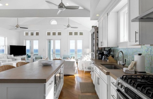 Sunnyside House | Beachfront - Private Heated Pool - Private Boardwalk