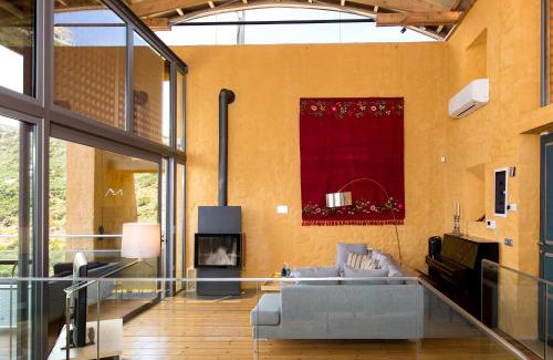 Kolymbari Villa | Beachfront Ravdoucha Epavlis Eleni Villa - Pool, Hot Tub, Gym, Sauna, Private Parking, WiFi