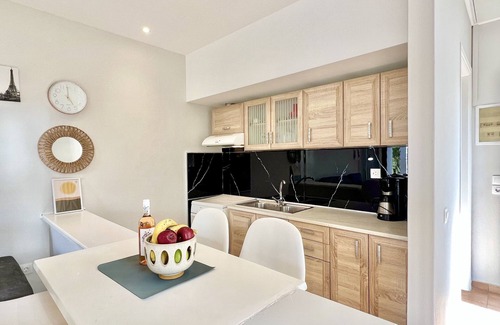 Acharavi Apartment | Beachfront Suite GardenMare 1