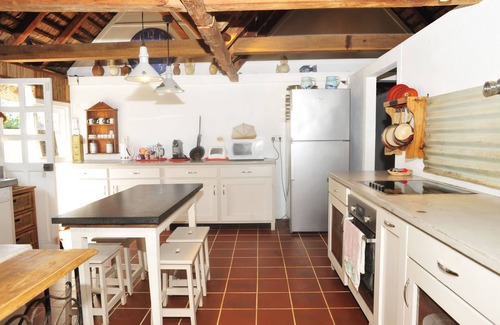 Tamarin House | Beachfront traditional Family bungalow with 4 bedrooms and pool, with kayaks