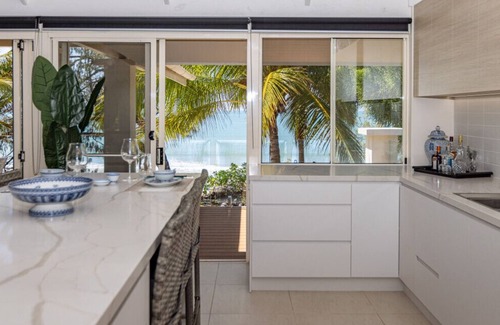 Oak Beach House | Beachfront Villa Bilawi At Oak Beach