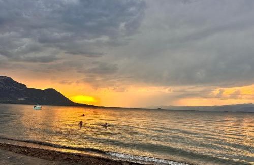 Molos-Agios Konstantinos Villa | Beachfront Villa Tranquility