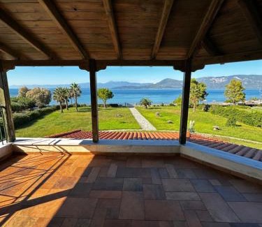 Molos-Agios Konstantinos Villa | Beachfront Villa Tranquility