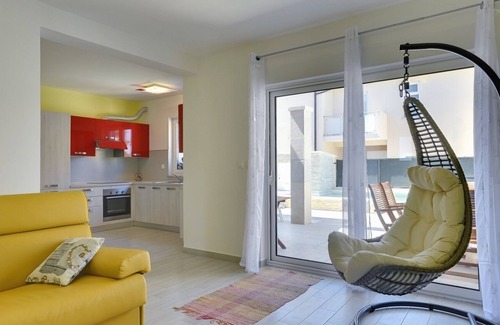 Banjole House | Beachfront villa with private pool and air conditioning, wifi, terrace, barbecue - ideal for a perfect family vacation.