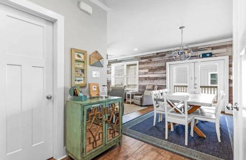 Morgantown House | Beachside Getaway- Jacuzzi Fire Pit 3-Min Walk to Beach