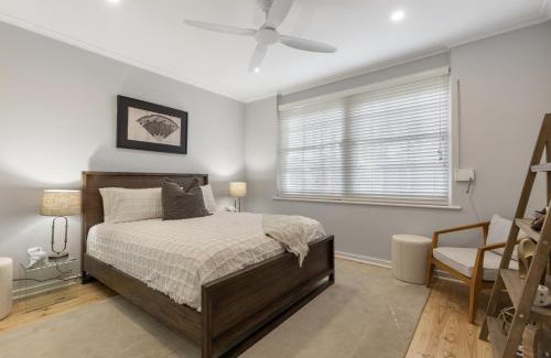 Brighton House | Beachside House with Garage and Outdoor Space