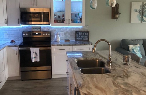 New Smyrna Beach Condo | Beachside Intracoastal Hideaway with breathtaking views in vibrant beach town