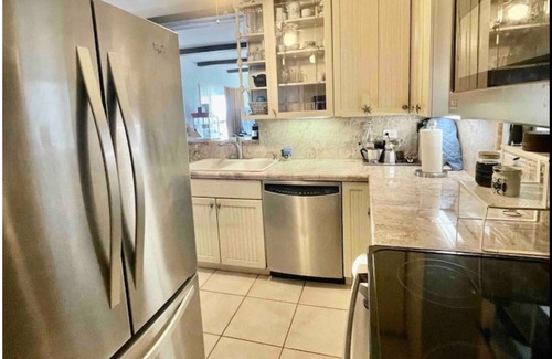 Nazareth Condo | Beachside, Pool, Amazing Views, Excellent Location - 3bedroom/3bathroom Condo