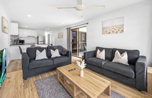 Maroochydore Resort | Beachside Views 2 Bedroom Family Apartment Mooloolaba