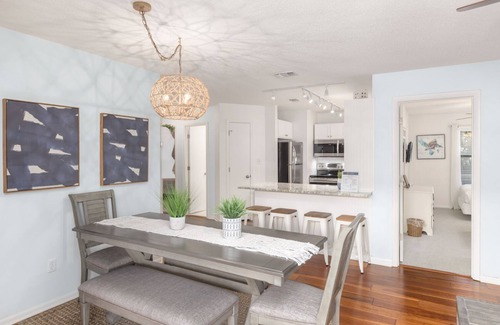 Seagrove Beach Condo | Beachwood 12E- Two Community Pools- Two Bikes- Steps From Beach Access