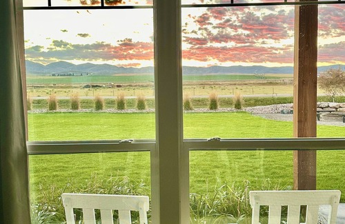 Montpelier House | Bear Lake Gathering House- PRIVATE pool! Sleeps 30+, pets with approval!
