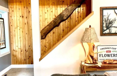 Sylvan Lake Cottage | Bear Summit @ Sylvan Lake