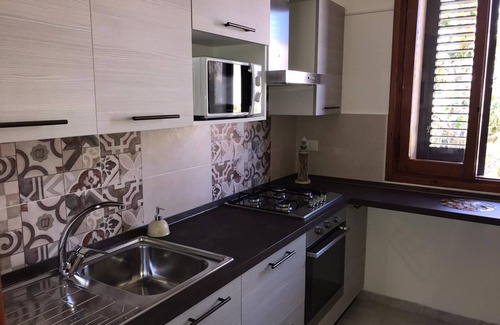 Torre dell'Orso House | Bear Tower, Wi Fi, terrace, garden, parking, 150 m from the beach