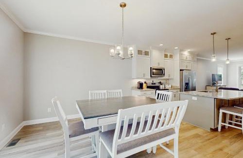 Morehead City House | Beaufort Villas - A&B Duplex