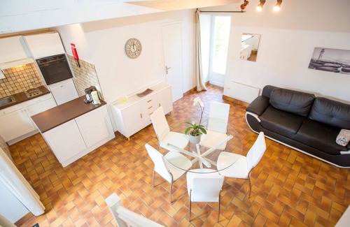 Saint-Jouan-des-Guerets Apartment | Beautiful apartment for 5 people with pool, WIFI, TV and terrace