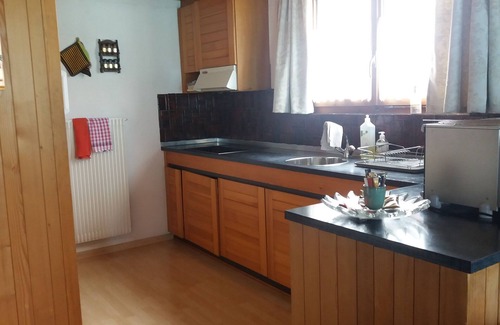 Oberried am Brienzersee Apartment | Beautiful, spacious vacation apartment with access to Lake Brienz. Pet friendly