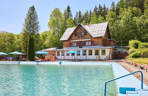 Mlade Buky House | Beautiful private villa for 21 people with pool, WIFI, TV, terrace and pets allowed