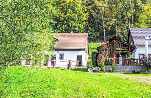 Ceska Metuje House | Beautiful private villa for 8 people with pool, WIFI, TV, patio, pets allowed and panoramic view