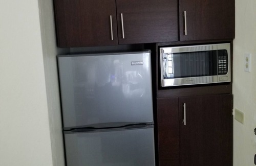 Eastwood Park Apartment | Beautiful 1 bedroom suite