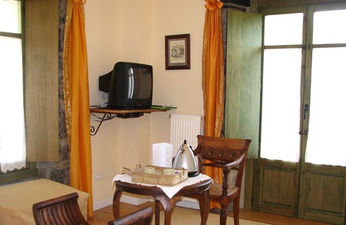 San Miguel de Aras Villa | Beautiful 19th century manor house between the sea and the mountains.