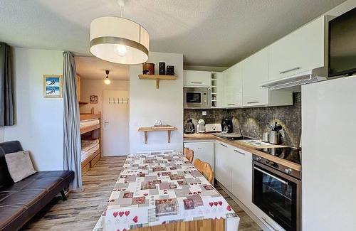 Les Bruyeres Apartment | Beautiful 1BR 4 pers 24m² ski-in/ski-out, perfect for vacation
