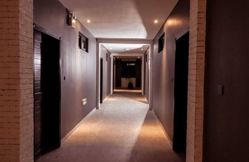 Masaki Apartment | Beautiful 1BR apartment w/wifi, gym & pool