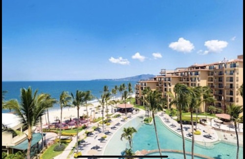 Flamingos Hotel | Beautiful 2 bedroom villa suite in Puerto Villarta Mexico. Premium seasonality