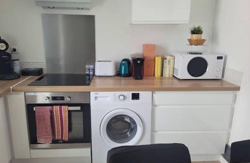 Chateauvert Apartment | Beautiful 2-bedroom air-conditioned apartment Downtown