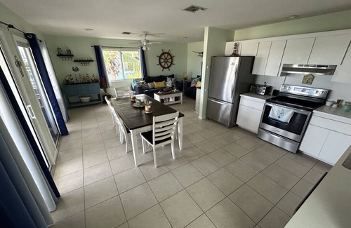 Cutthroat Harbor Estates House | Beautiful 2-bedroom canal home with peak-a-boo open water views in Cudjoe Key