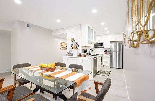 Entertainment District Condo | Beautiful 2 BR modern and spacious ScottsdaleCondo