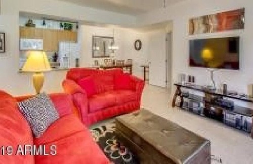 Parkwood Ranch House | Beautiful 2 Br. Townhome (19691) by Houzlet