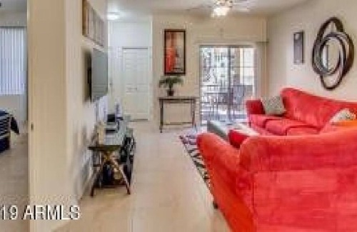 Parkwood Ranch House | Beautiful 2 Br. Townhome (19691) by Houzlet