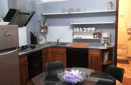 Gardola Apartment | Beautiful 2 z. Whng. with stunning lake and mountain views with garden