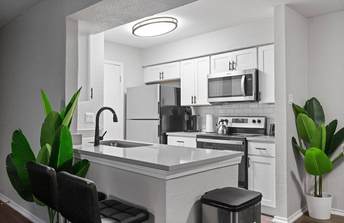 University Hills and Windsor Park Apartment | Beautiful 2BD/1BA in University Hills 3603