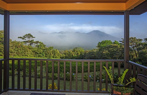 Bijagua House | BEAUTIFUL 2BR HOME WITH STUNNING VOLCANO VIEWS - FRIENDSHIP HOUSE AT BEPURAVIDA