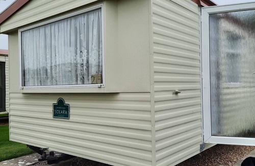 Chapel Saint Leonards Ski Chalet | Beautiful 3-Bed static caravan in Skegness