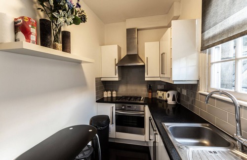 Kennington House | Beautiful 3 bedroom house close to big ben and london eye all transport links