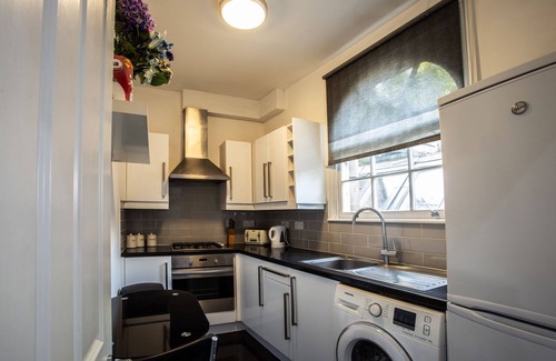 Kennington House | Beautiful 3 bedroom house close to big ben and london eye all transport links