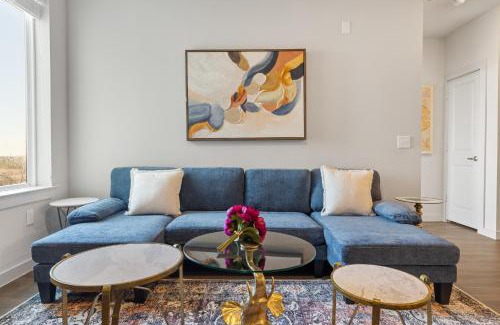 Windsor Park Apartment | Beautiful 3 bedroom oasis close to downtown