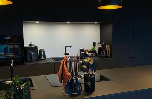 Kvinnherad Villa | Beautiful 3-bedroom villa with sea view and fitness room for your dream vacation