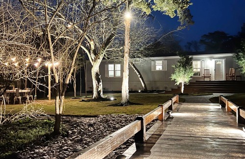Burton Cabin | Beautiful 3BR Stay on stunning farm near Round Top