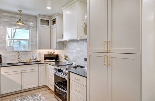 Georgetown House | Beautiful 4 bed, 3 bath house in Historic Georgetown & Close to the University.