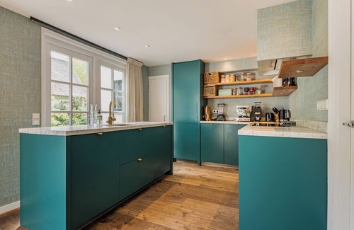 Bentveld House | Beautiful and big family house near Amsterdam and 5 minutes from the beach
