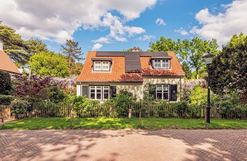 Bentveld House | Beautiful and big family house near Amsterdam and 5 minutes from the beach