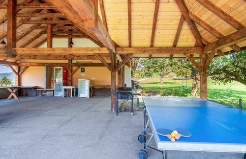 Rabyne Apartment | Beautiful apartment for 5 guests with WIFI, patio, pets allowed and panoramic view